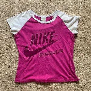 Nike Sportswear Cap Sleeve T-Shirt